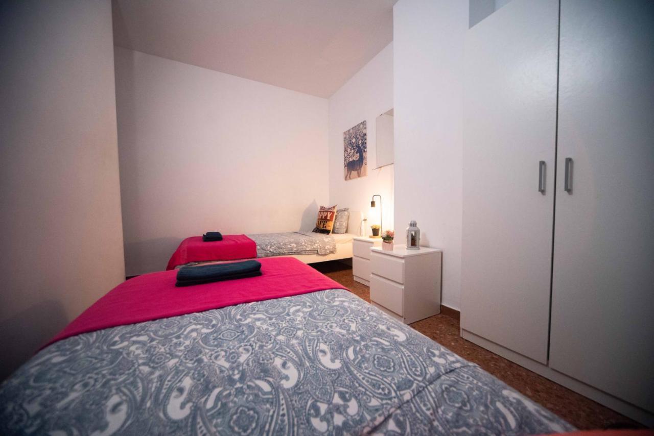 Eixample Private Rooms Barcellona Esterno foto