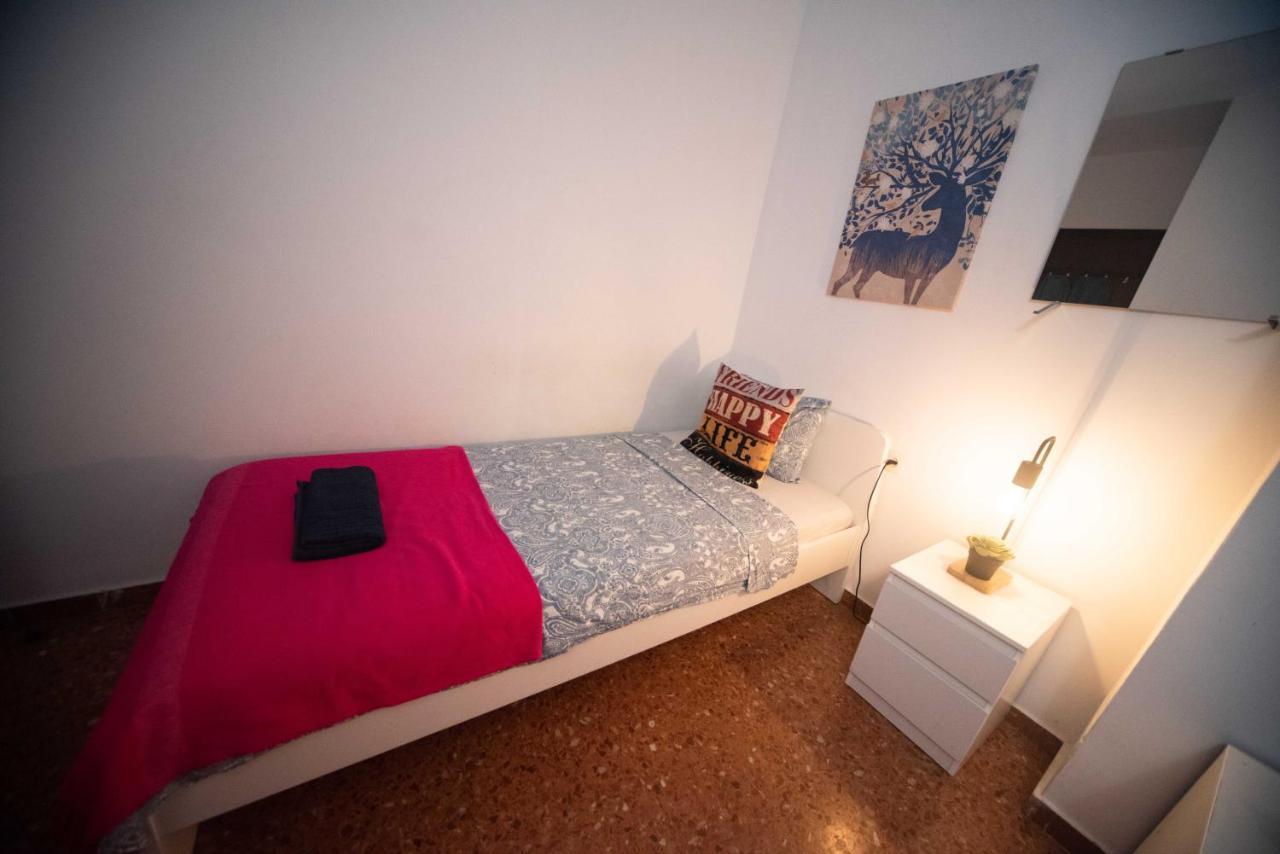 Eixample Private Rooms Barcellona Esterno foto
